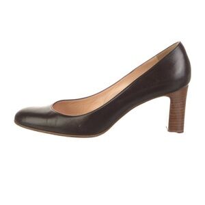 Christian Louboutin Leather Pumps/Heels Women’s size 8, IT38